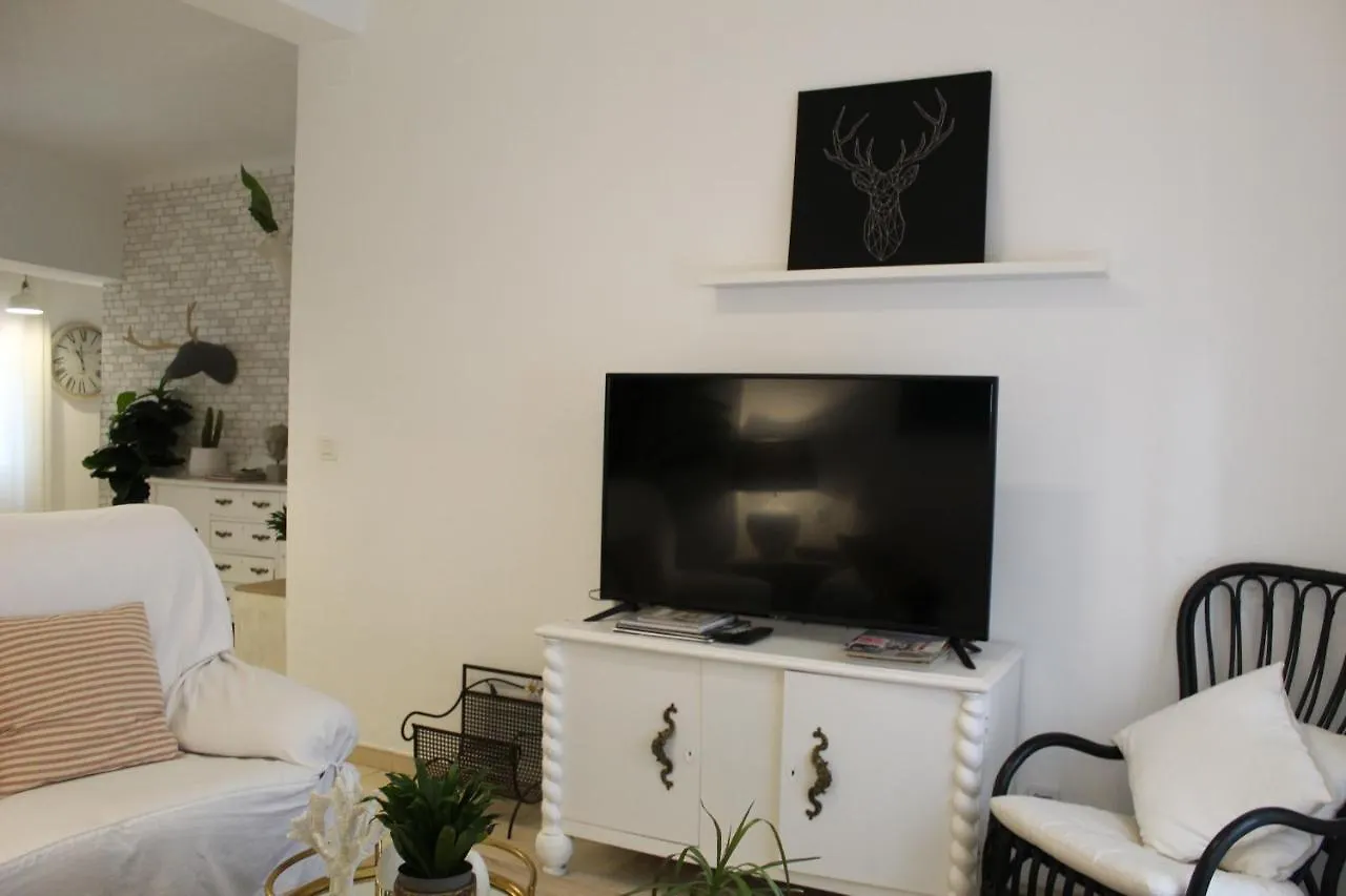 רונדה Lola'S Apartment
