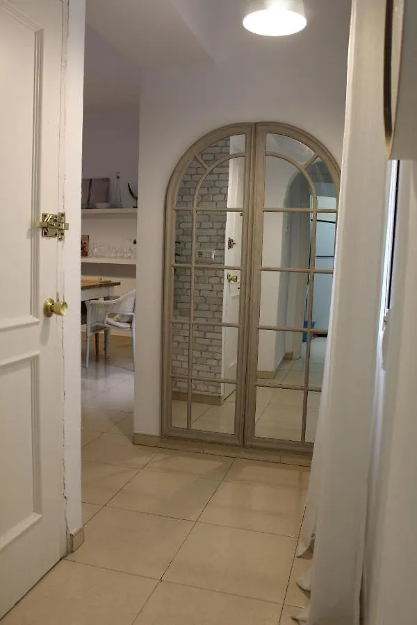 רונדה Lola'S Apartment 0*,