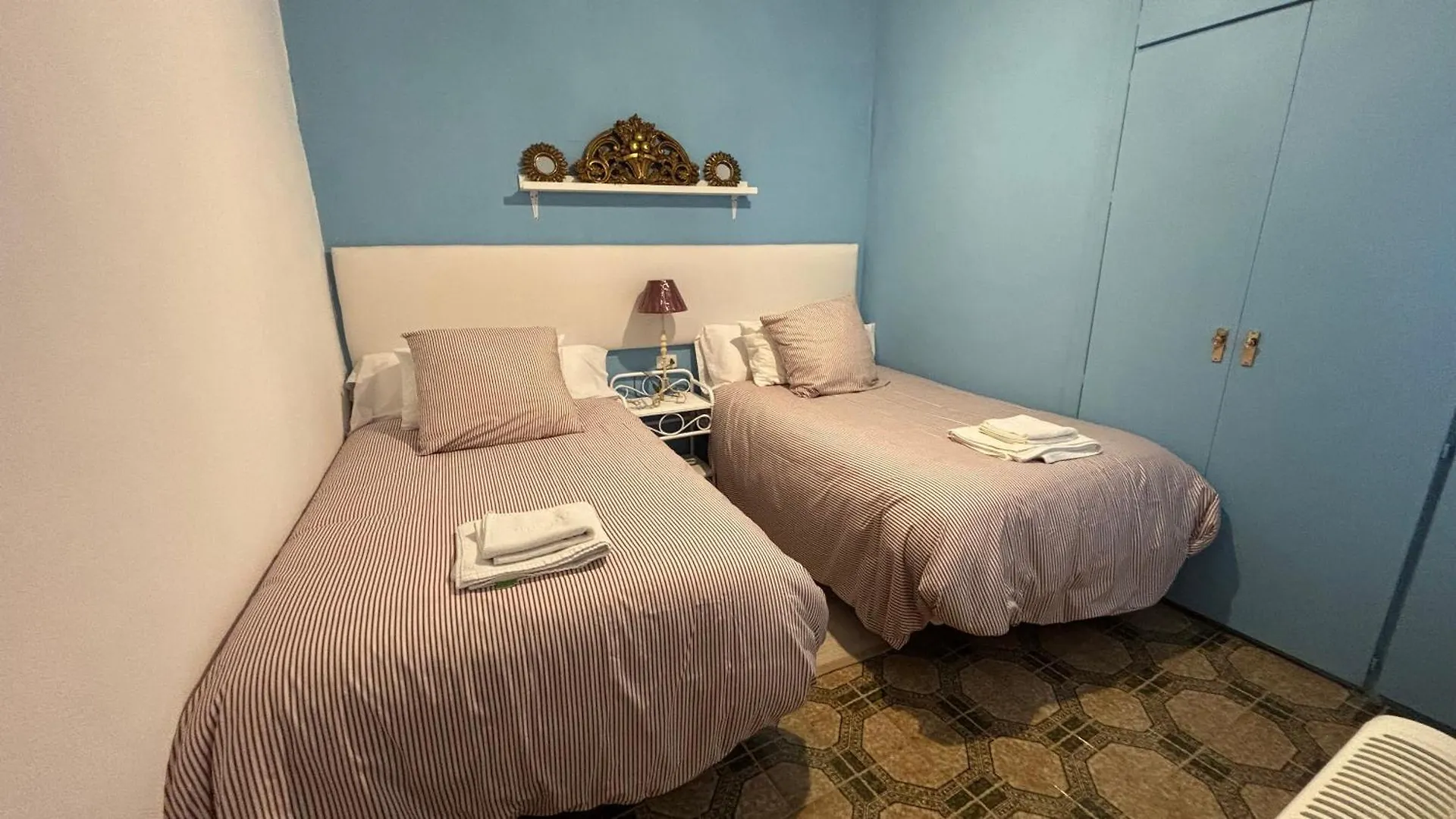 רונדה Lola'S Apartment